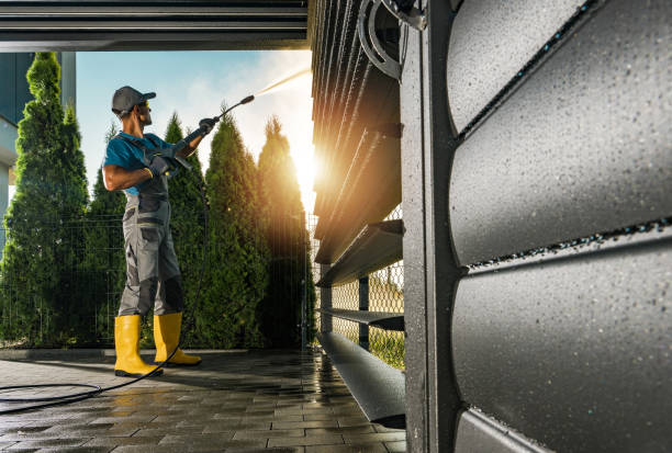 Best Animal Enclosure Cleaning  in Hightstown, NJ